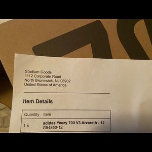 Brand new men’s Yeezy 700s